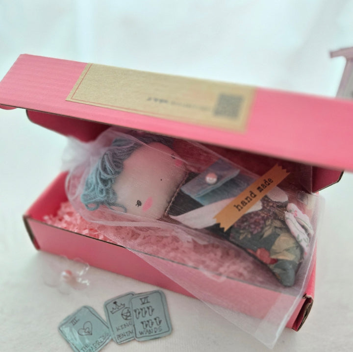 타로하 수제 인형  감성 타로 부적 인형 행운 가득한 리딩용 굿즈